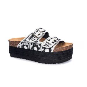 DIRTY LAUNDRY Pretends Platform Crochet Floral Leather Sandals 8 / 38.5